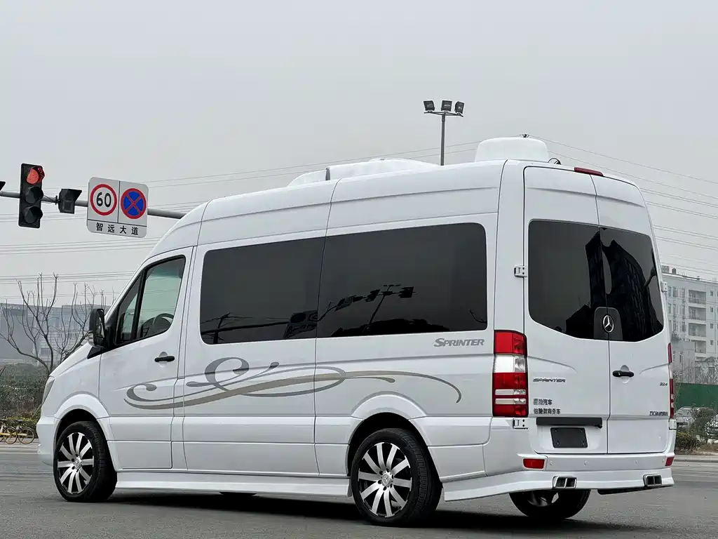 Mercedes-Benz Sprinter — миниатюра 5