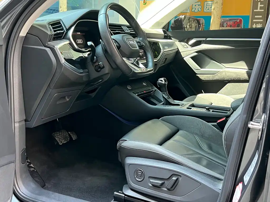 Audi Q3 Sportback — миниатюра 8