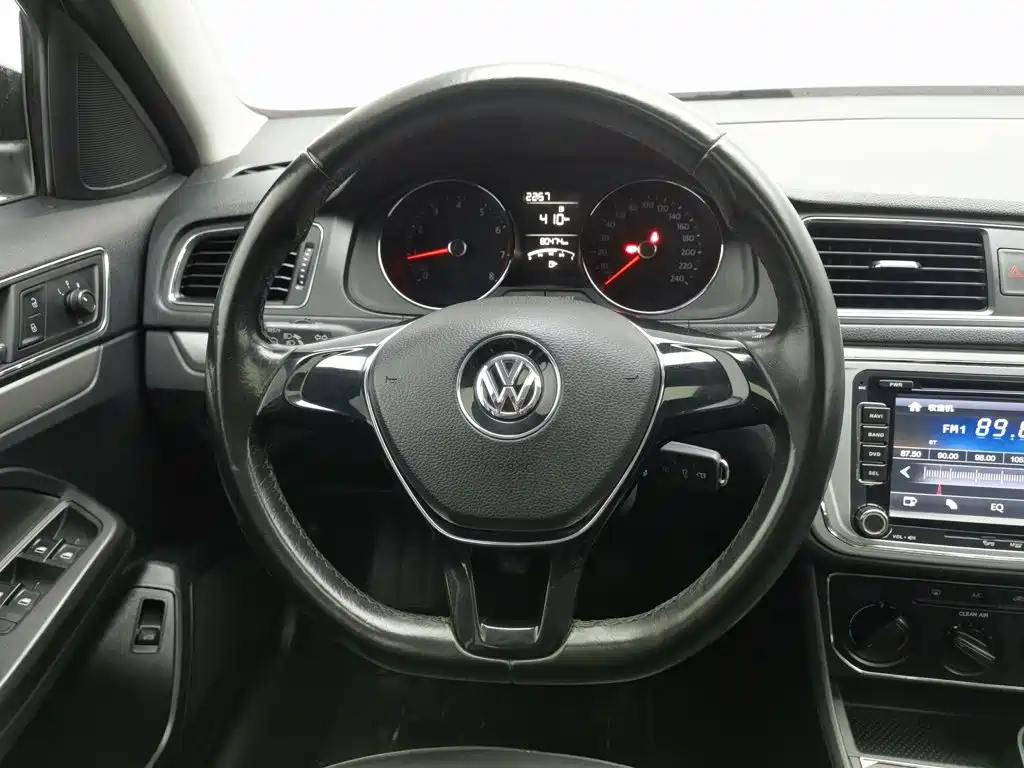 Volkswagen Lavida — миниатюра 11