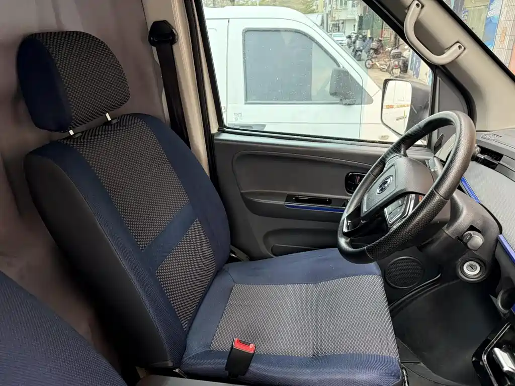 Dongfeng EM27 — миниатюра 4