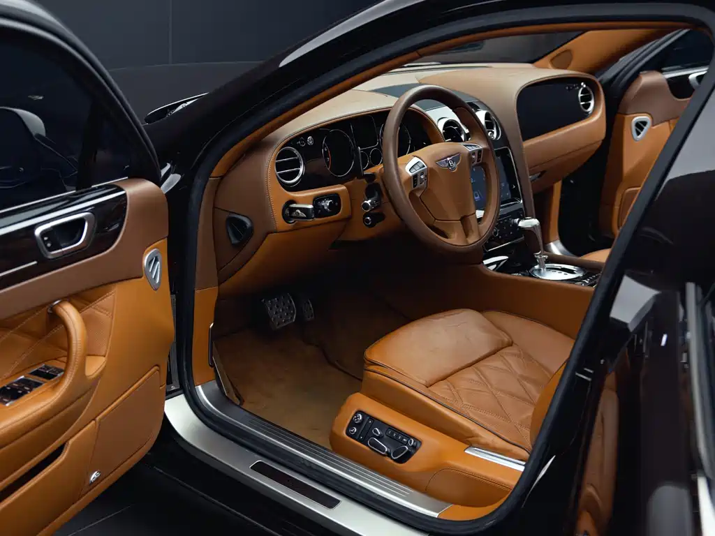 Bentley Flying Spur — миниатюра 9