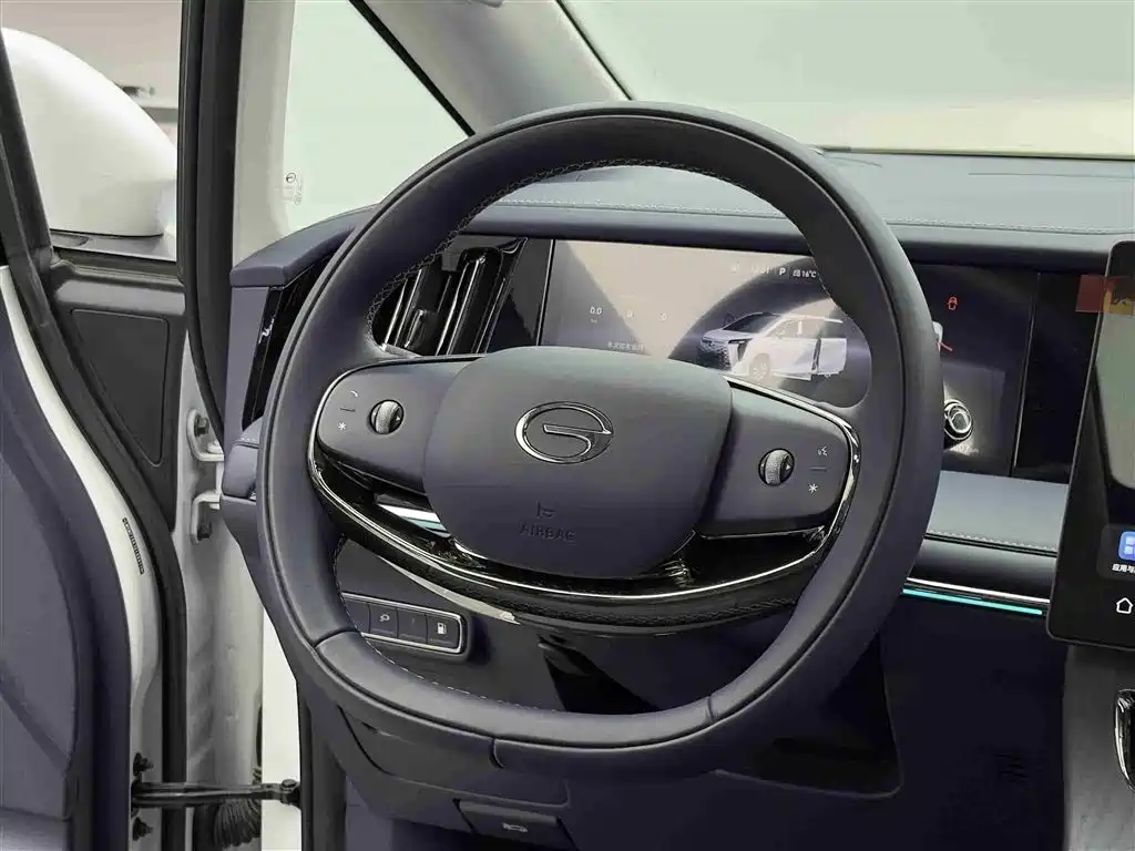 GAC TRUMPCHI YEARNING FOR M8