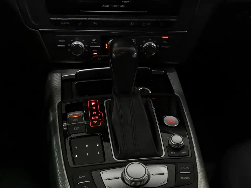 Audi A6L — миниатюра 13