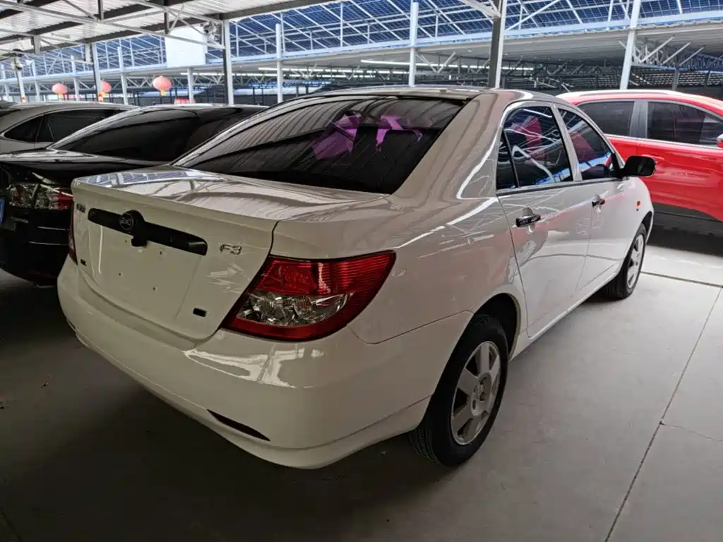 BYD F3 — миниатюра 5
