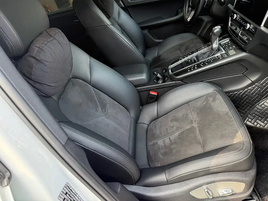 Porsche Macan — миниатюра 5