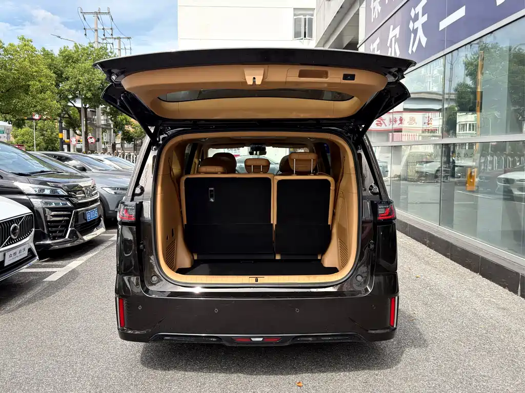Voyah Dreamer PHEV 4WD Flagship Kunpeng Edition, фото 21
