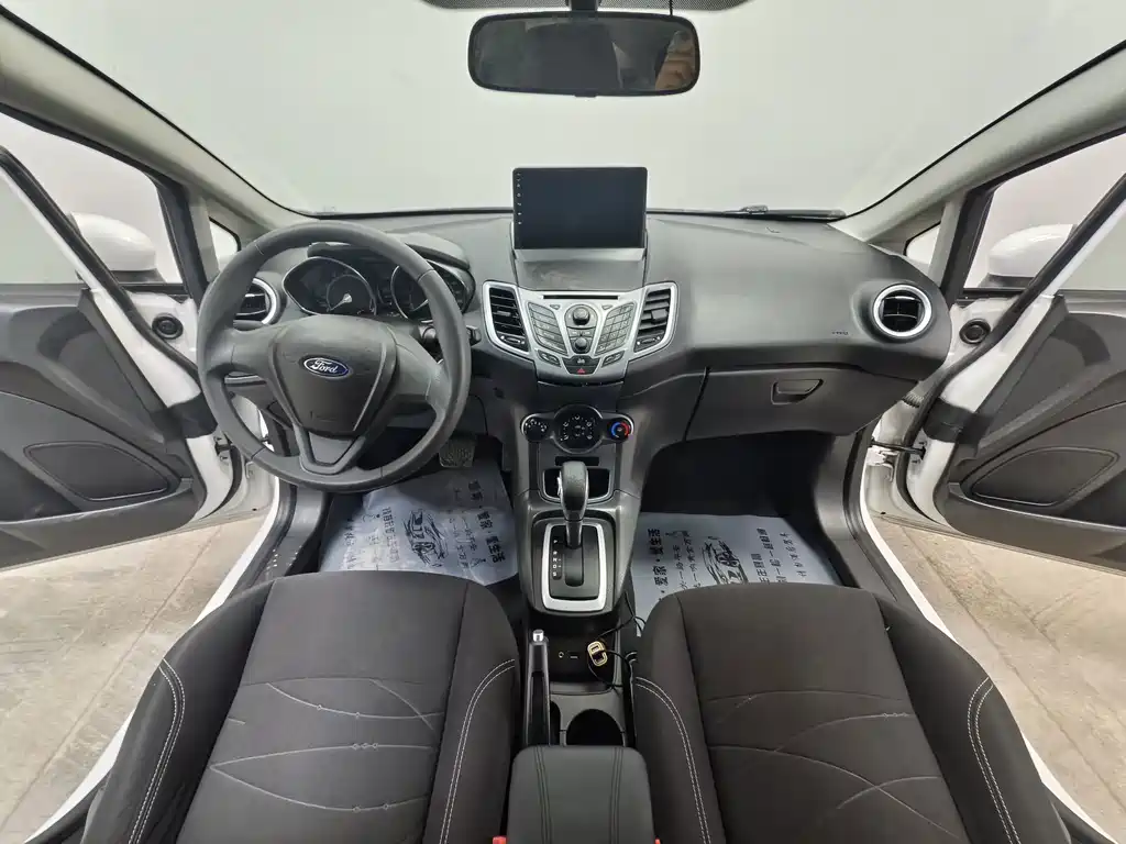 Ford Fiesta — миниатюра 9