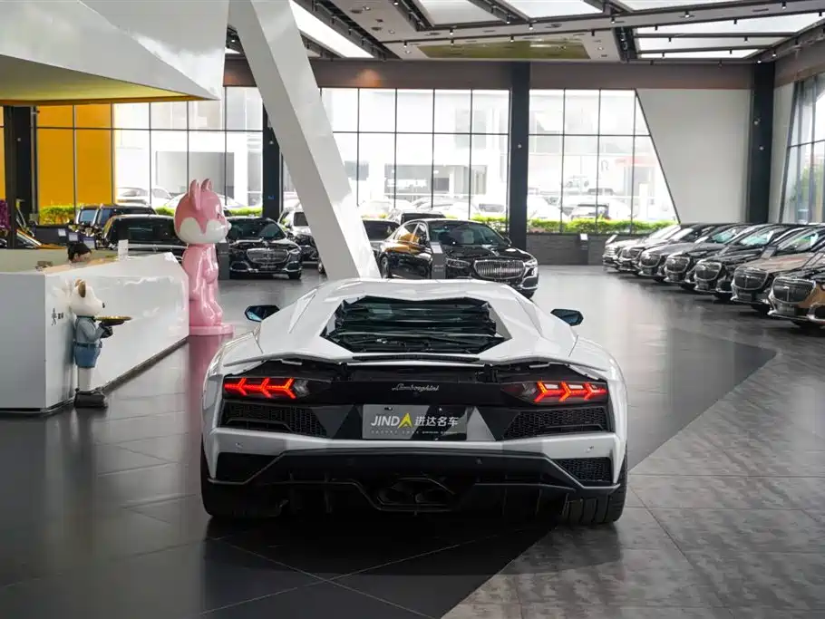 Lamborghini Aventador 2017 Aventador S