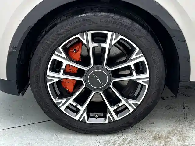 Lynk & Co 900 — миниатюра 27