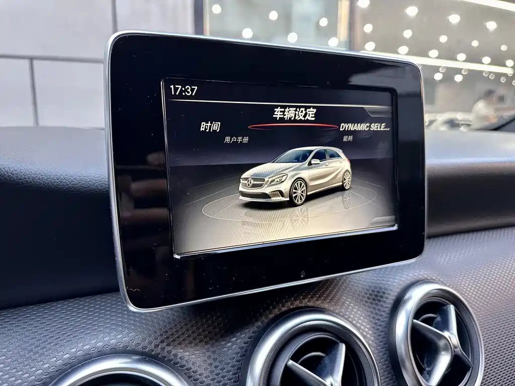 Mercedes-Benz A-Class (Import) — миниатюра 7