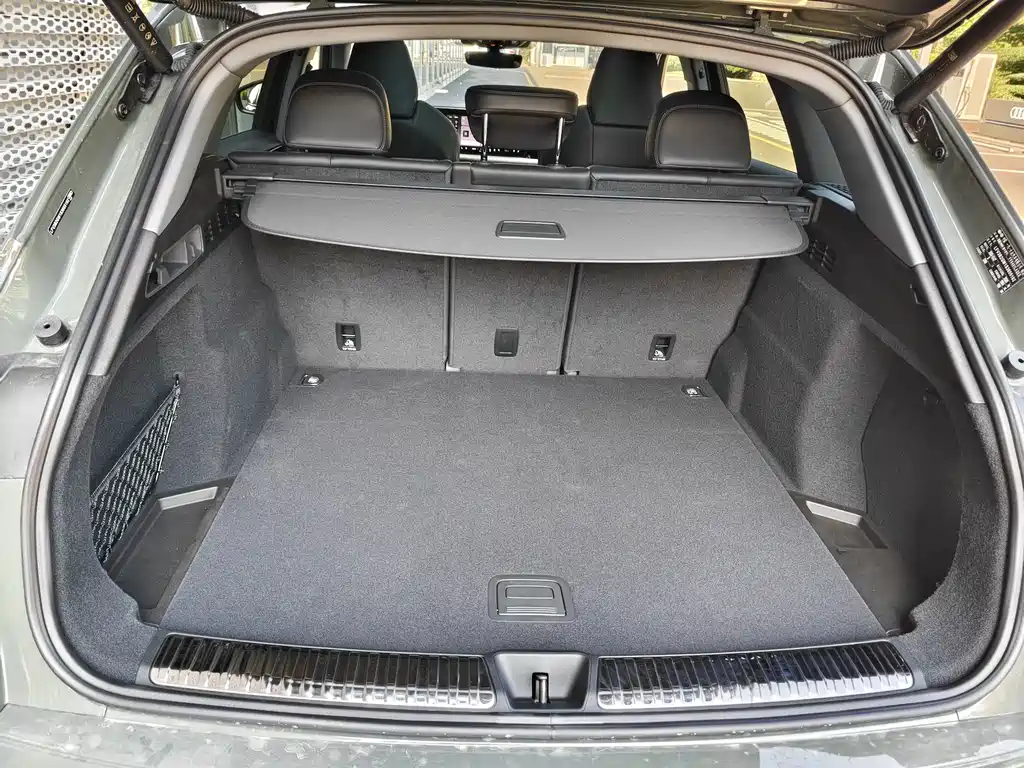 Audi Q5L — миниатюра 13