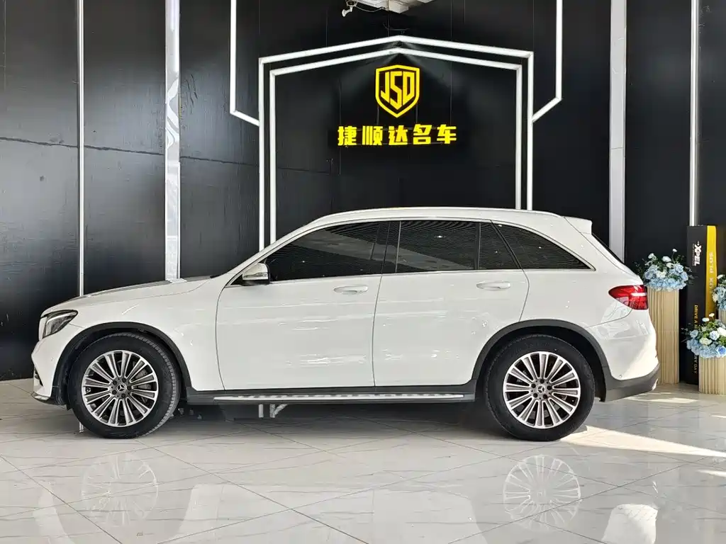 Mercedes-Benz GLC 2017 GLC 260 4MATIC