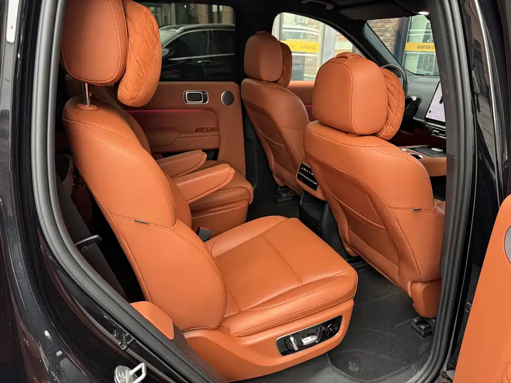 Li Auto Li L8 — миниатюра 19