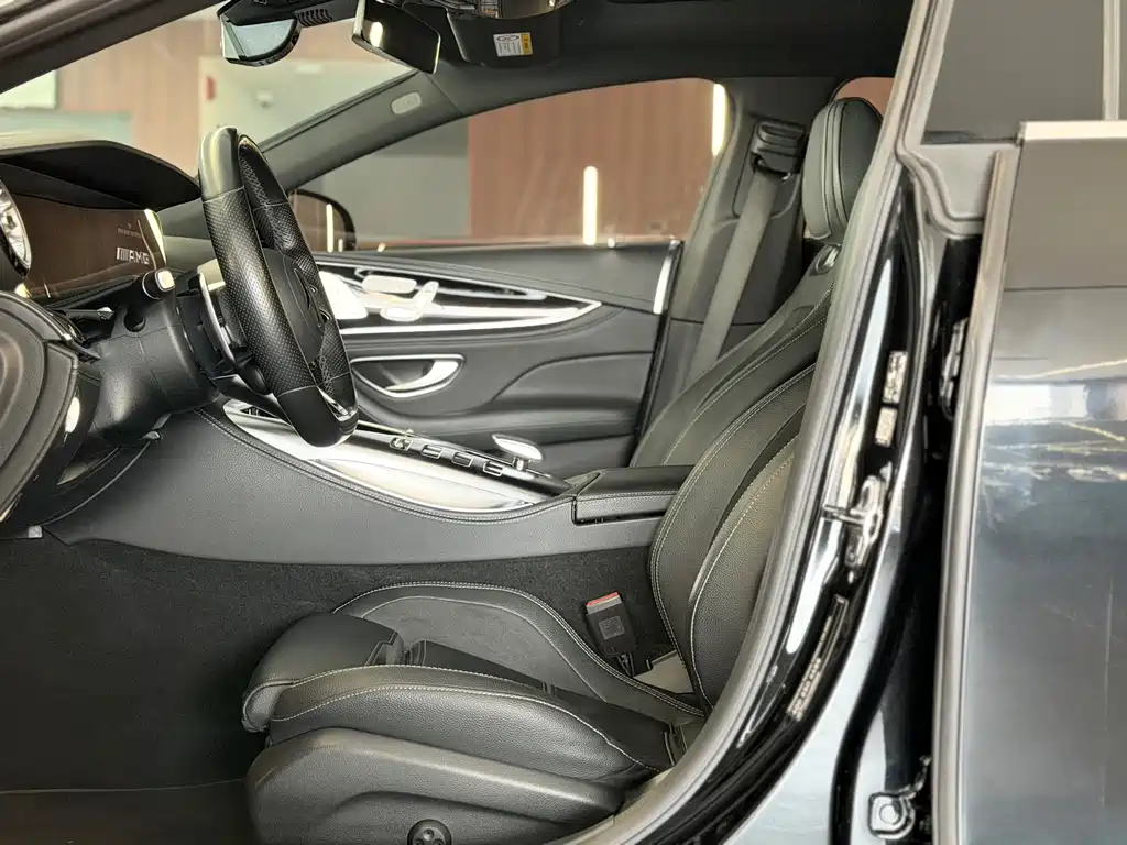 MERCEDES-BENZ AMG GT