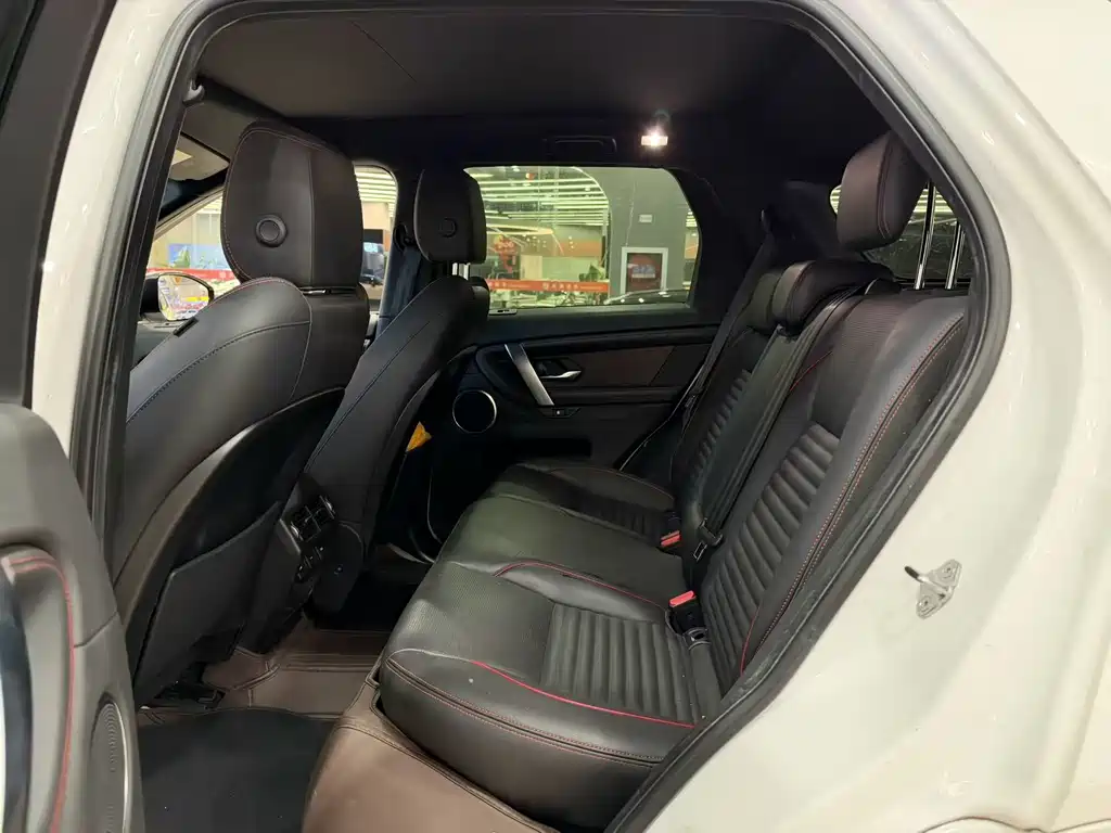 Land Rover Discovery Sport — миниатюра 9