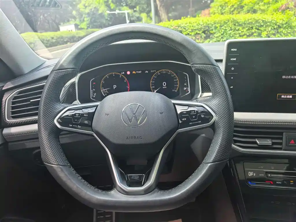 Volkswagen X — миниатюра 6