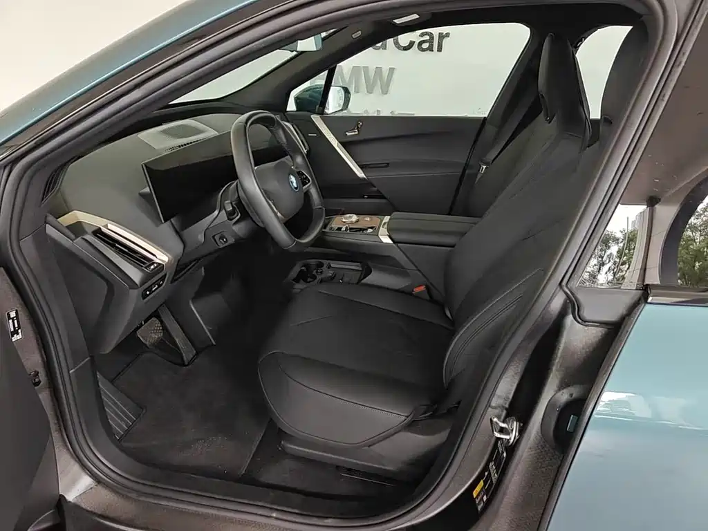 BMW iX 2023 xDrive40