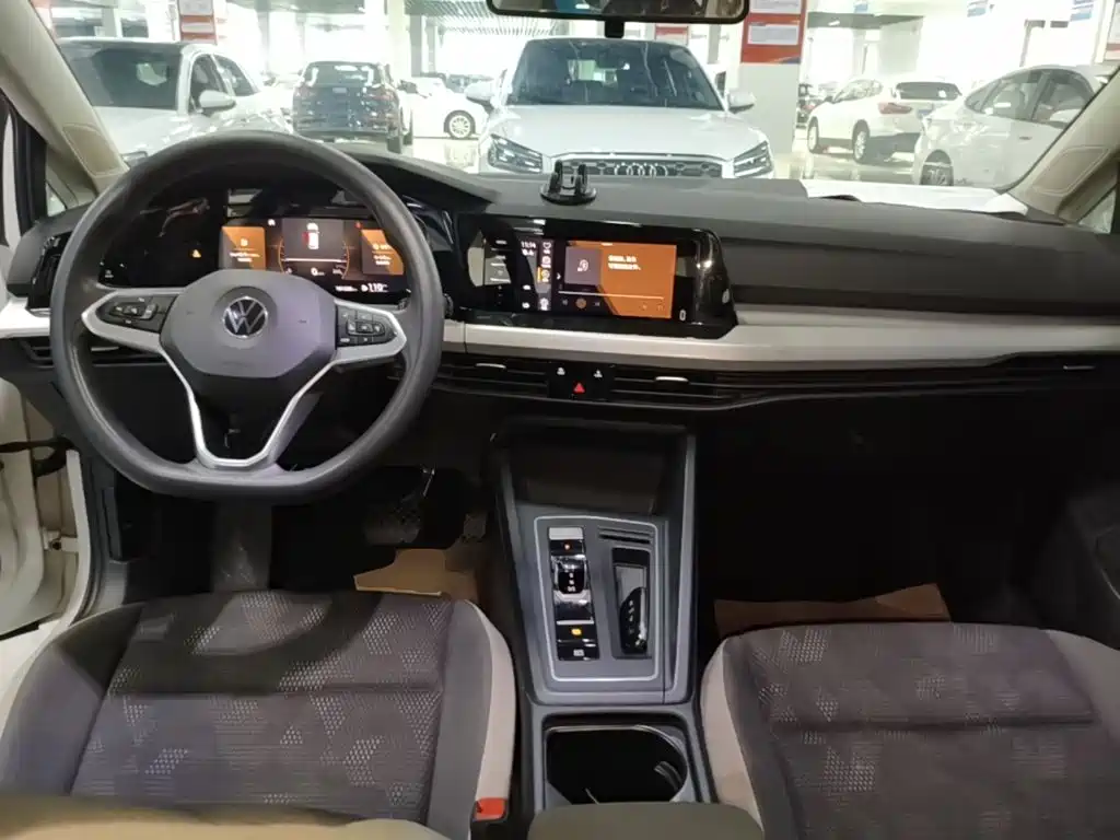 Volkswagen Golf — миниатюра 6