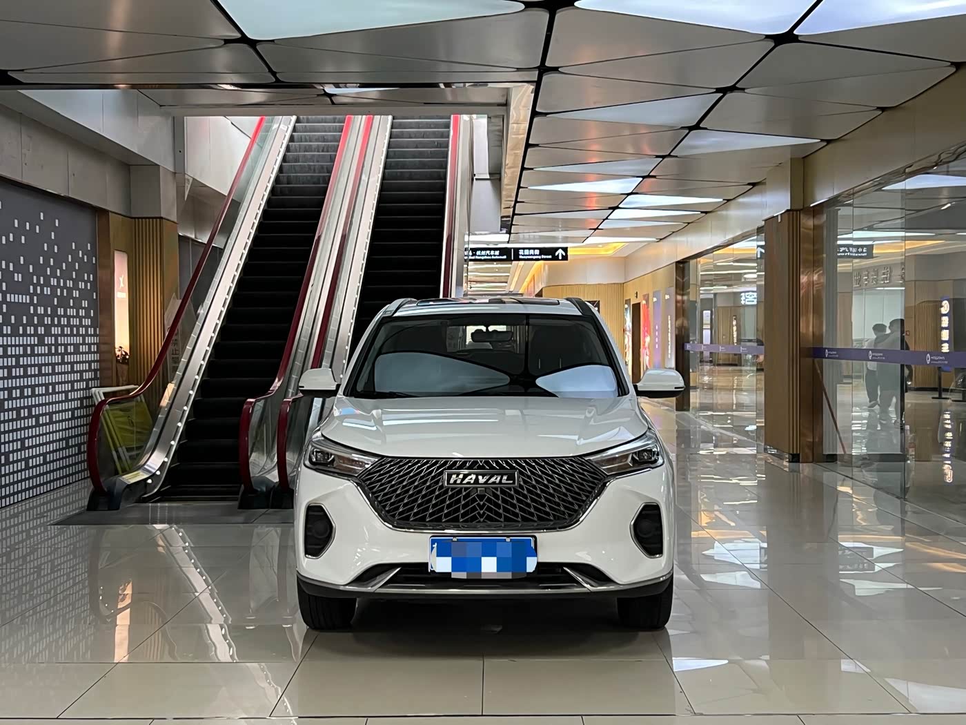 Haval Haval M6 1.5 л 2022 г. Белый, пробег 31000 км