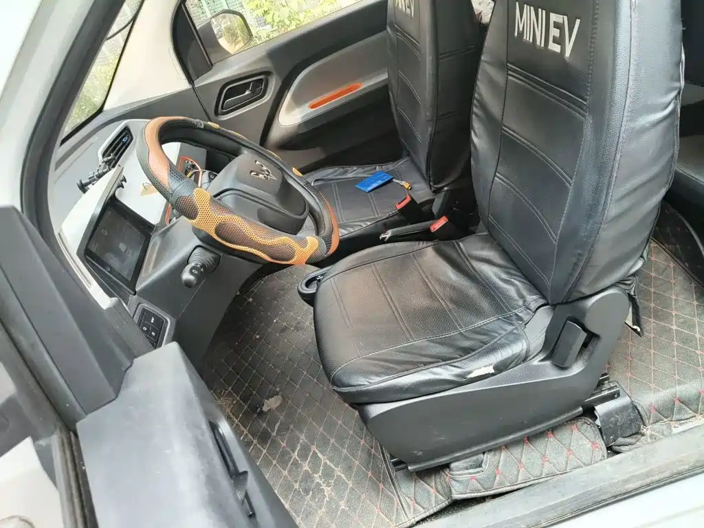 Wuling MINIEV — миниатюра 11