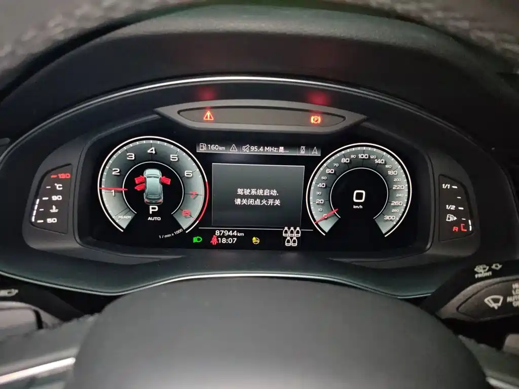 Audi Q7 — миниатюра 12