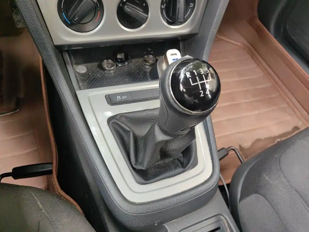 Volkswagen Lavida — миниатюра 7