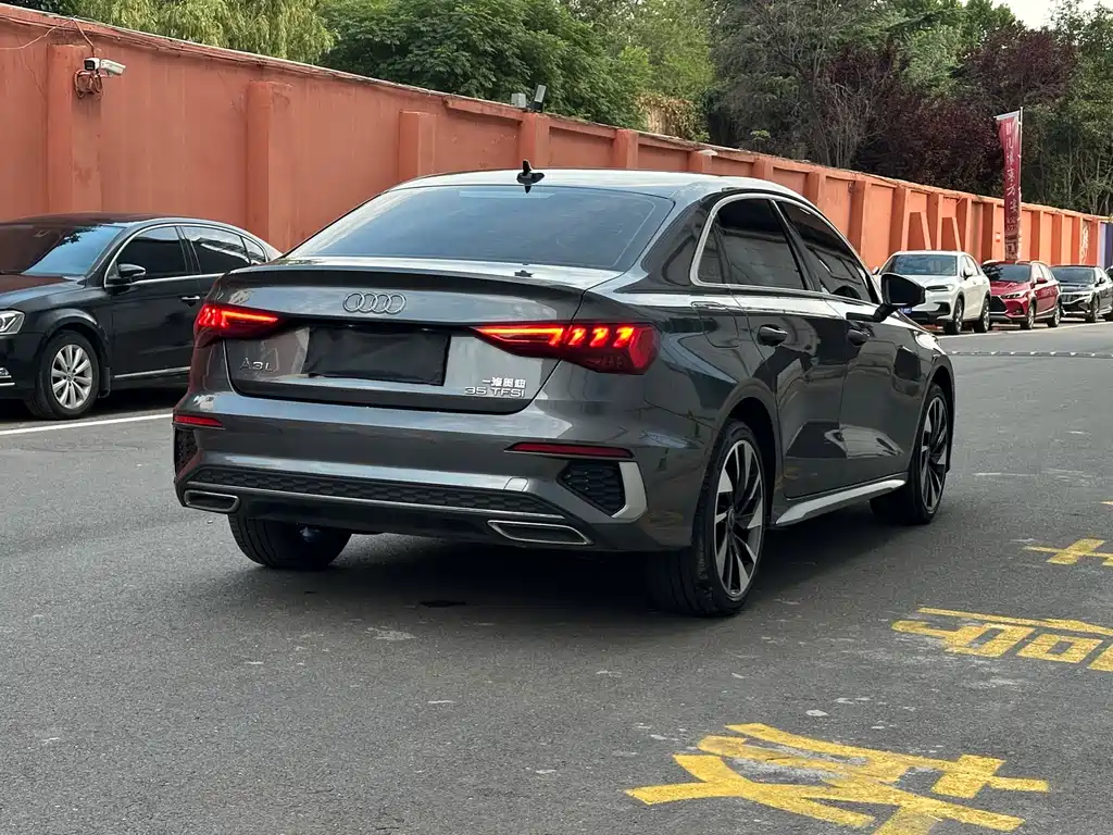 Audi A3 2023 A3L Limousine 35 TFSI Fashion Sport