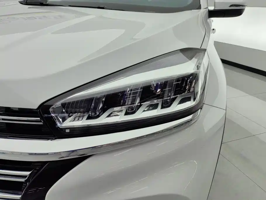Chery Tiggo 8 — миниатюра 5
