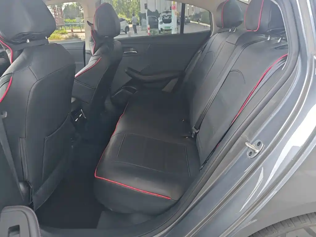 Roewe i5 — миниатюра 17