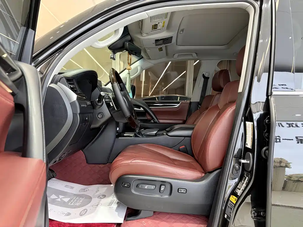 Lexus LX 2017 570 Luxury