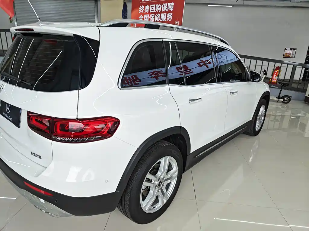 Mercedes-Benz GLB — миниатюра 6