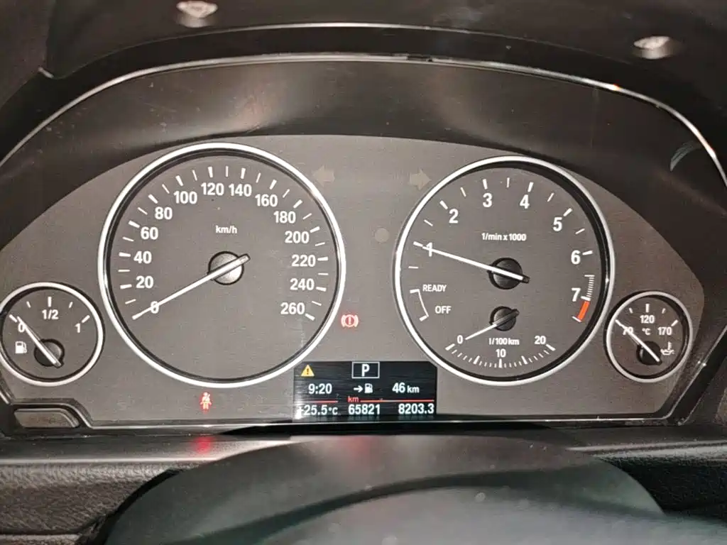 BMW 3 Series — миниатюра 12