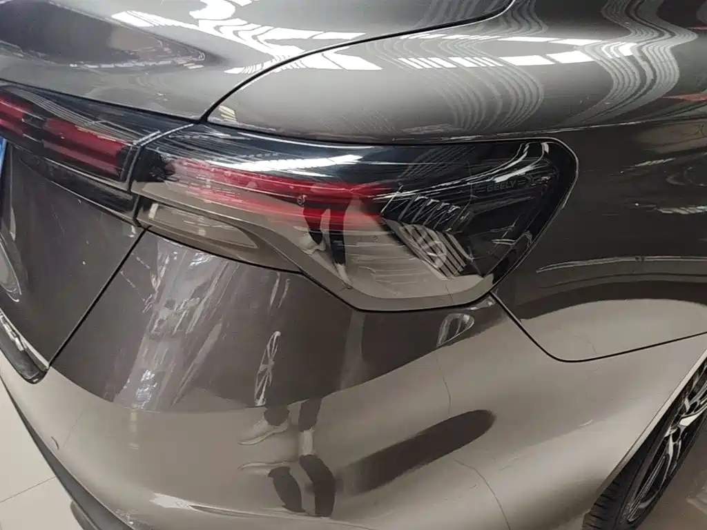 Geely Binrui — миниатюра 8