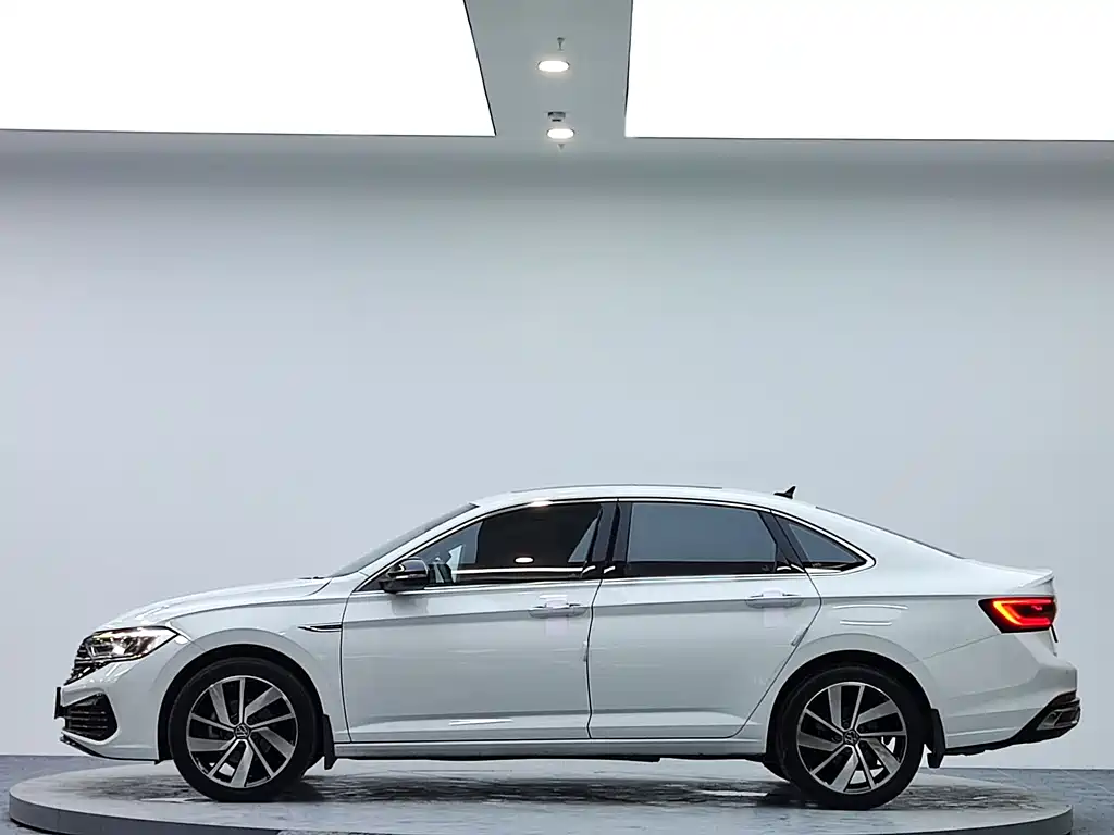 Volkswagen Sagitar 2023 280TSI DSG Lite