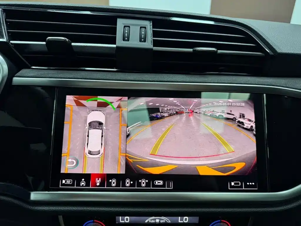 Audi Q3 — миниатюра 12