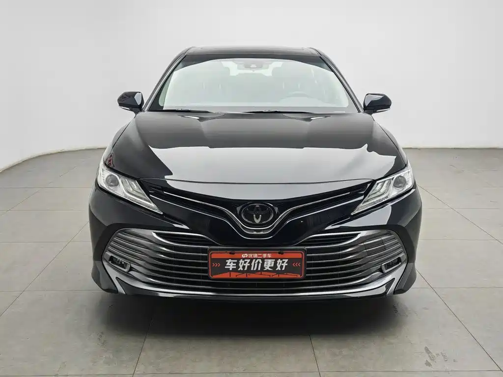 Toyota Camry 2018 2.0G Luxury