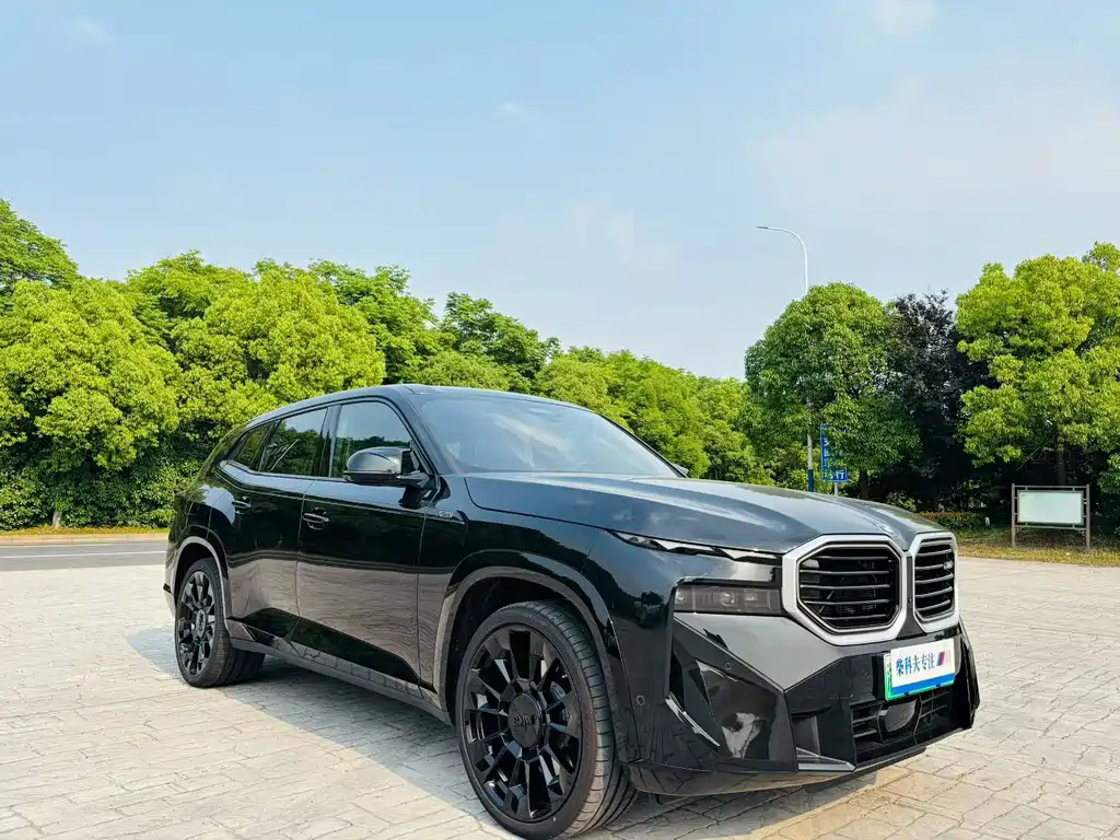 BMW XM 2023 50e