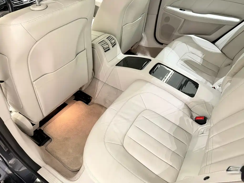 Mercedes-Benz CLS — миниатюра 4
