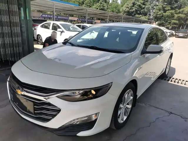 Chevrolet Malibu XL