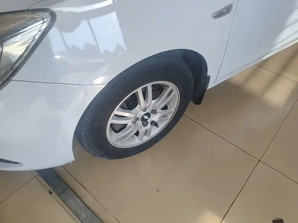 Chevrolet Sail — миниатюра 23
