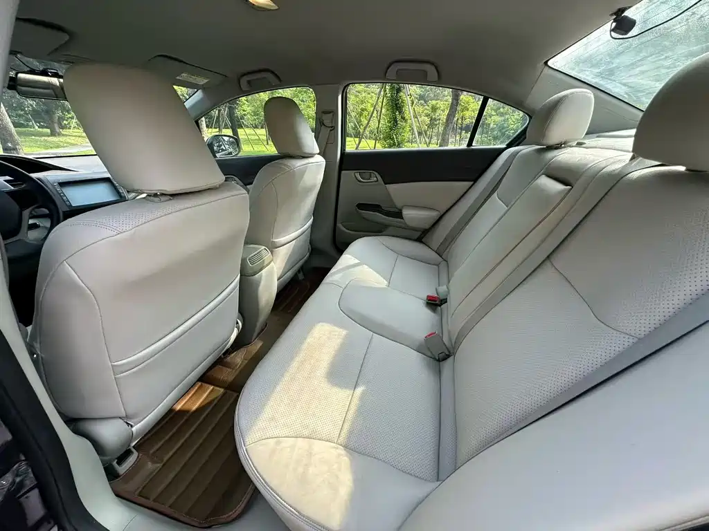 Honda Civic — миниатюра 7