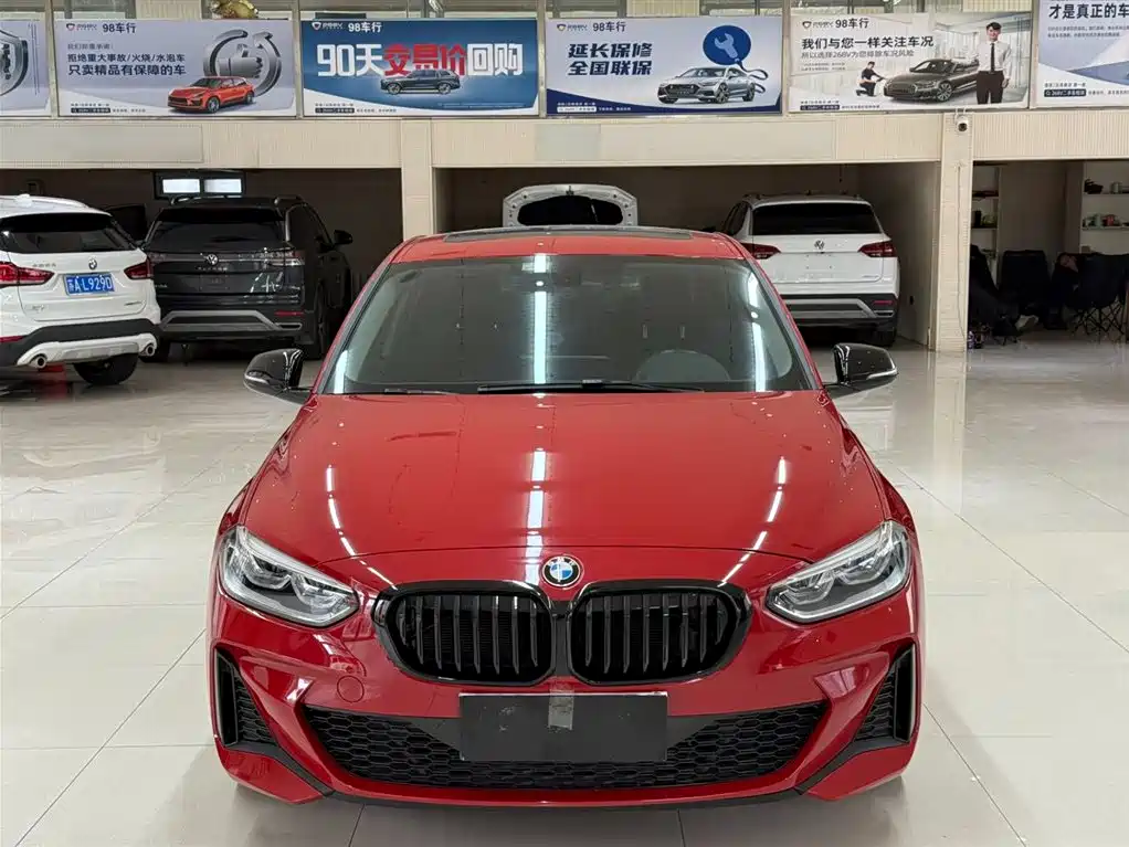 BMW 1 SERIES