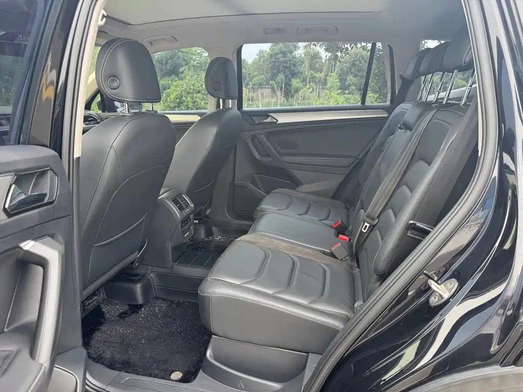 Volkswagen Tiguan L — миниатюра 4