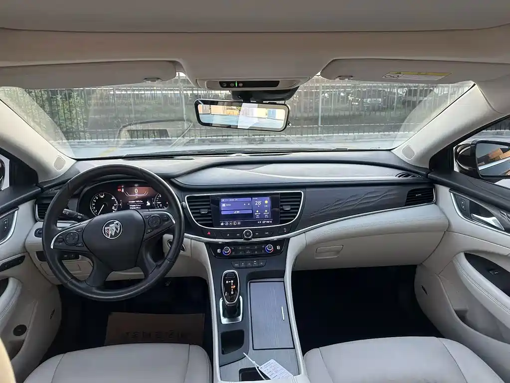 Buick LaCrosse — миниатюра 11