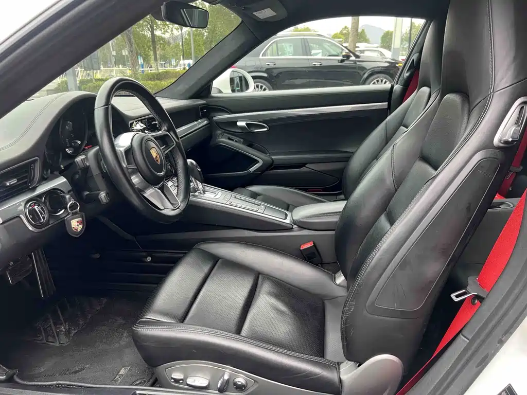 Porsche 911 2016 Carrera 3.0T