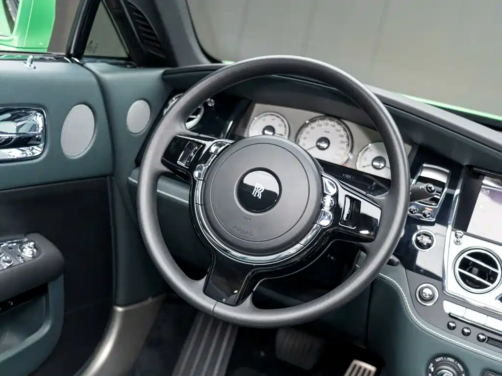 Rolls-Royce Dawn — миниатюра 15