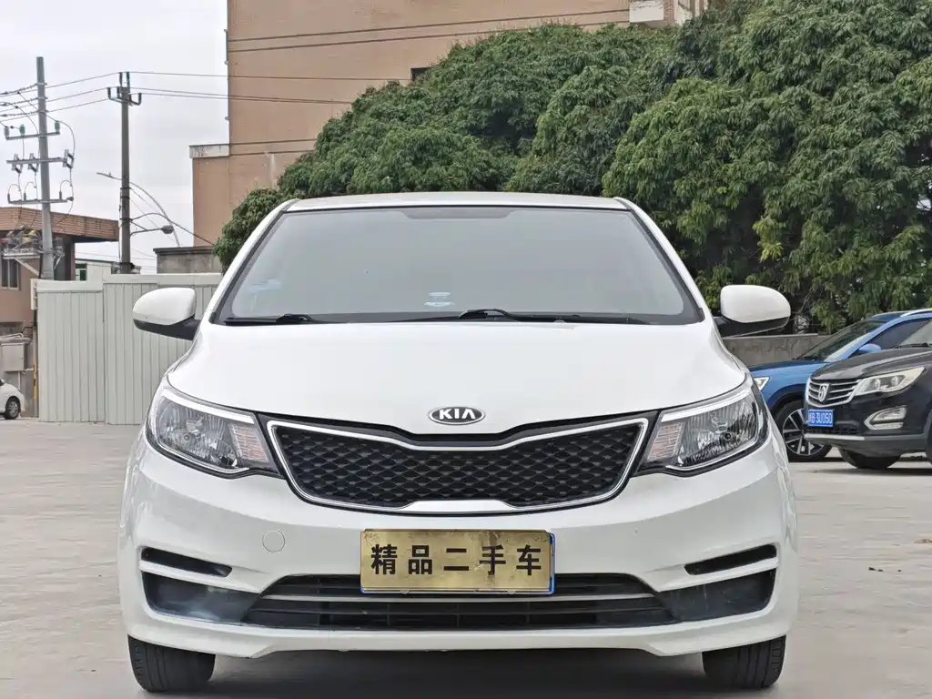 KIA K2