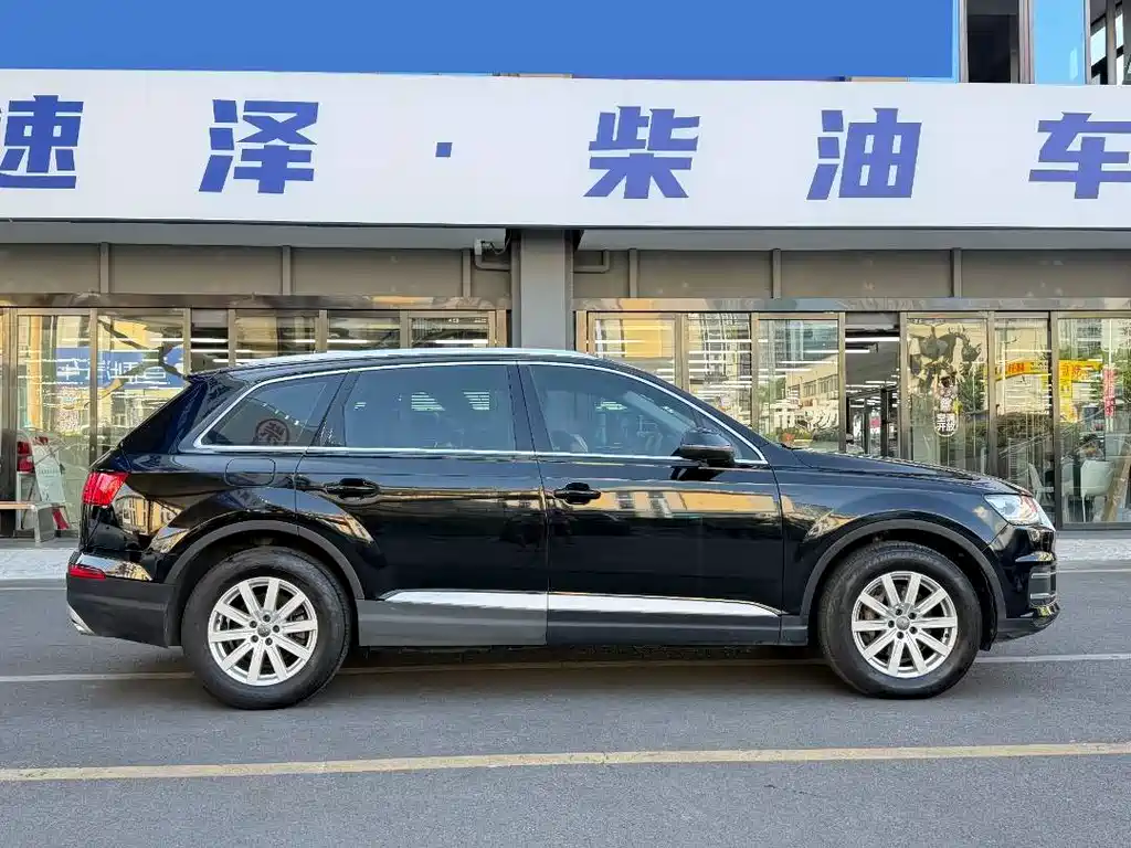 Audi Q7 — миниатюра 4