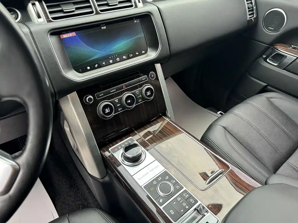 Land Rover Range Rover — миниатюра 14