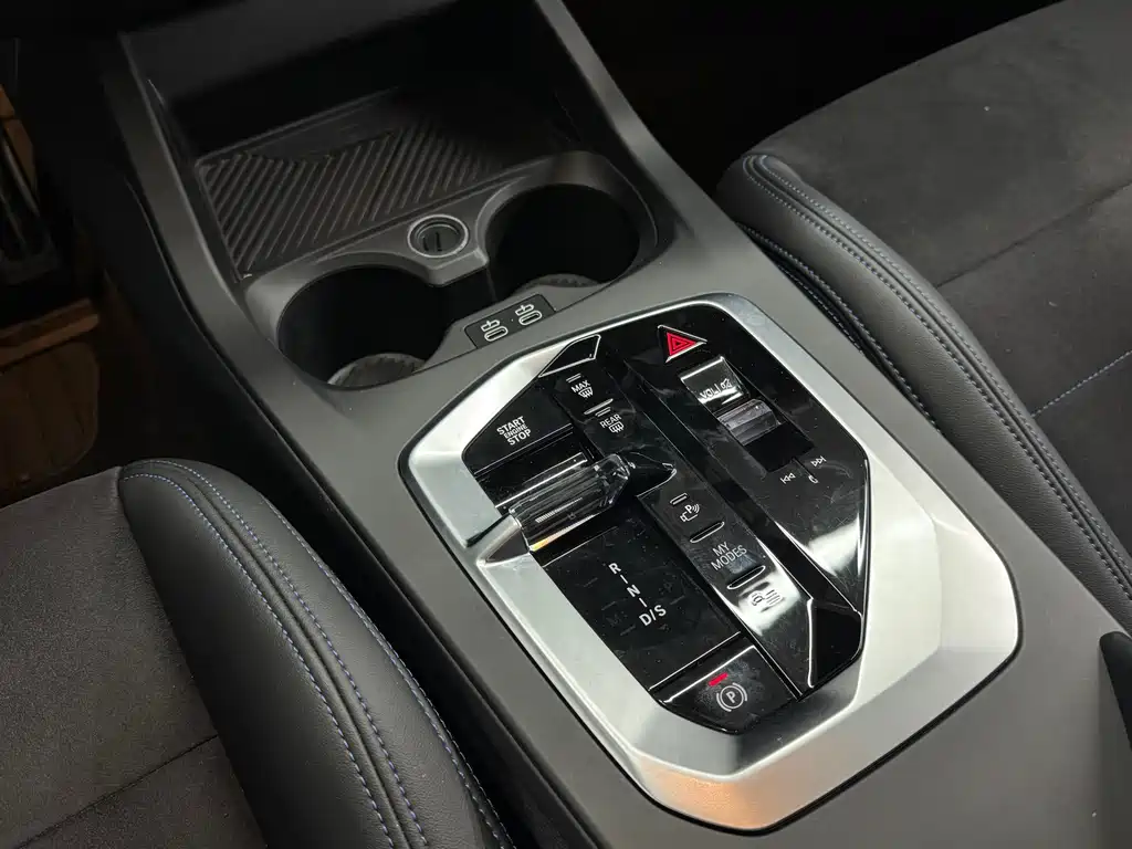 BMW M235L — миниатюра 11